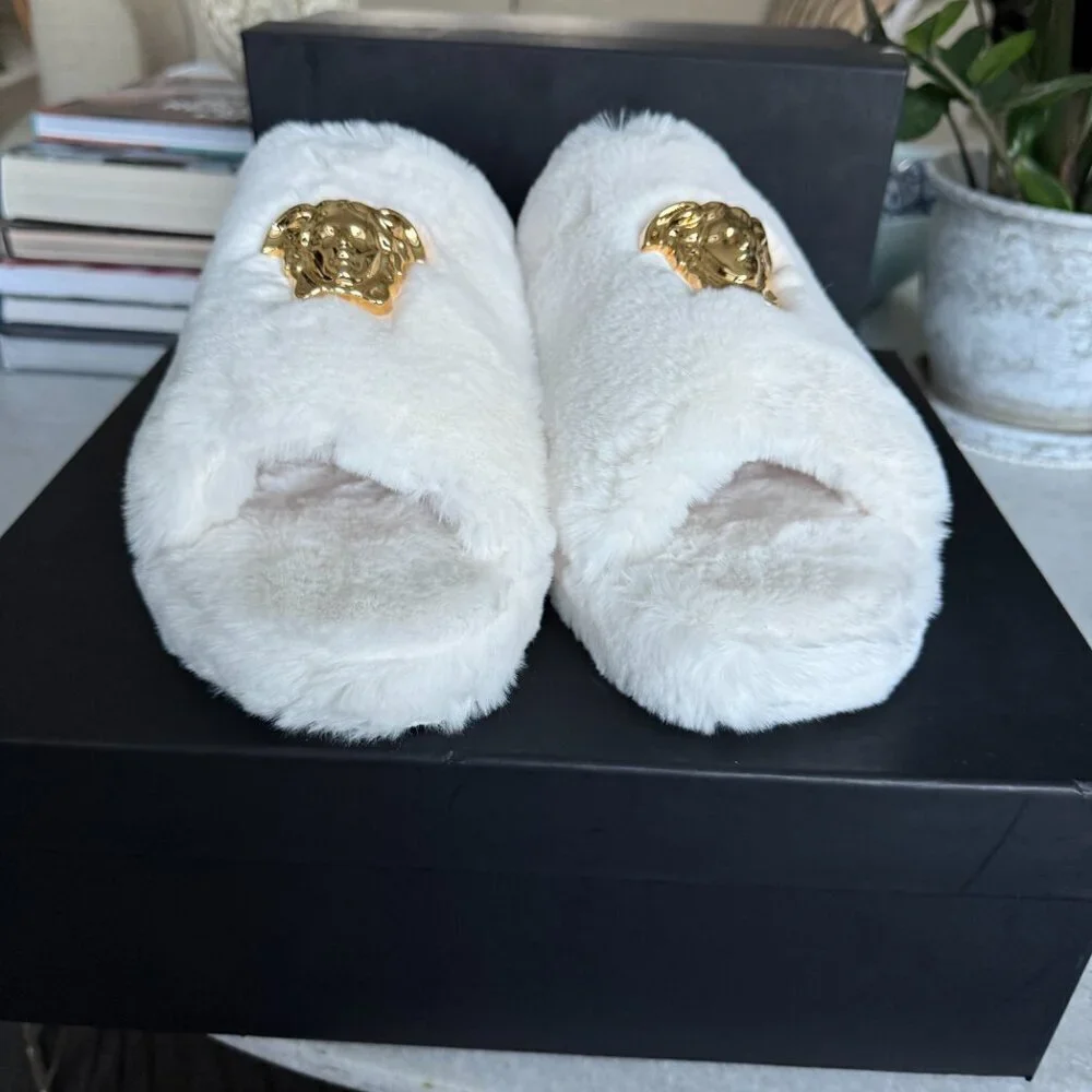 VERSACE Medusa Men's Faux White Slippers,‎ sizes 43